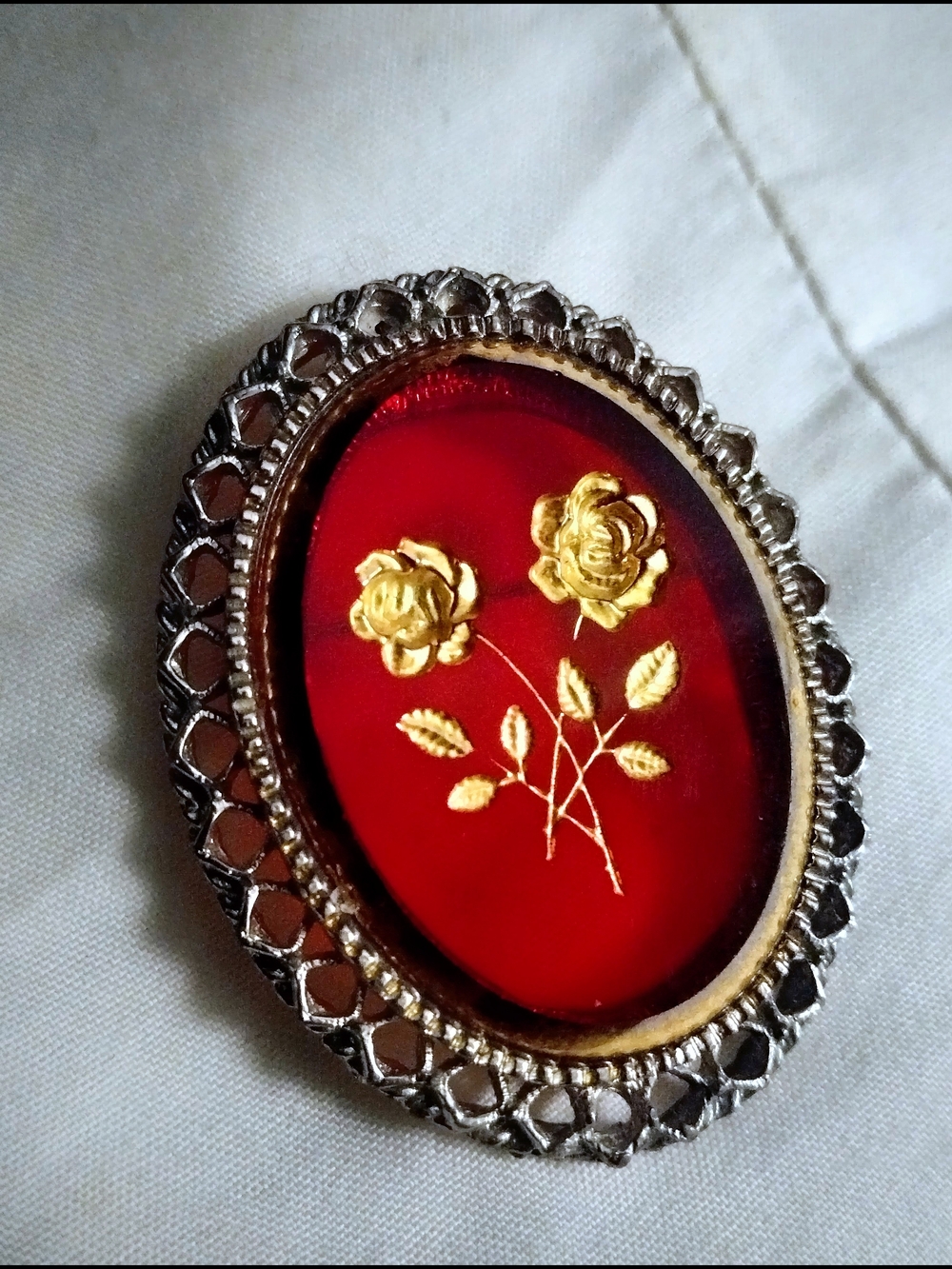 Gold Rose Red Glass Oval Brooch